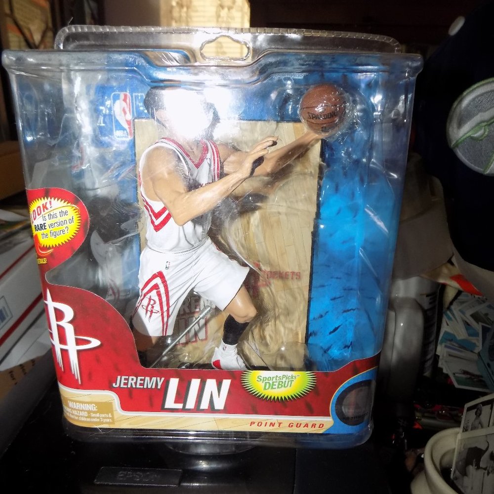 NICE NBA JEREMY LIN MCFARLANE ACTION FIGURE IN SEALED PACKAGE